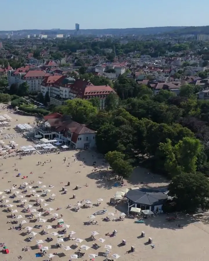 Plaża w Sopocie z drona