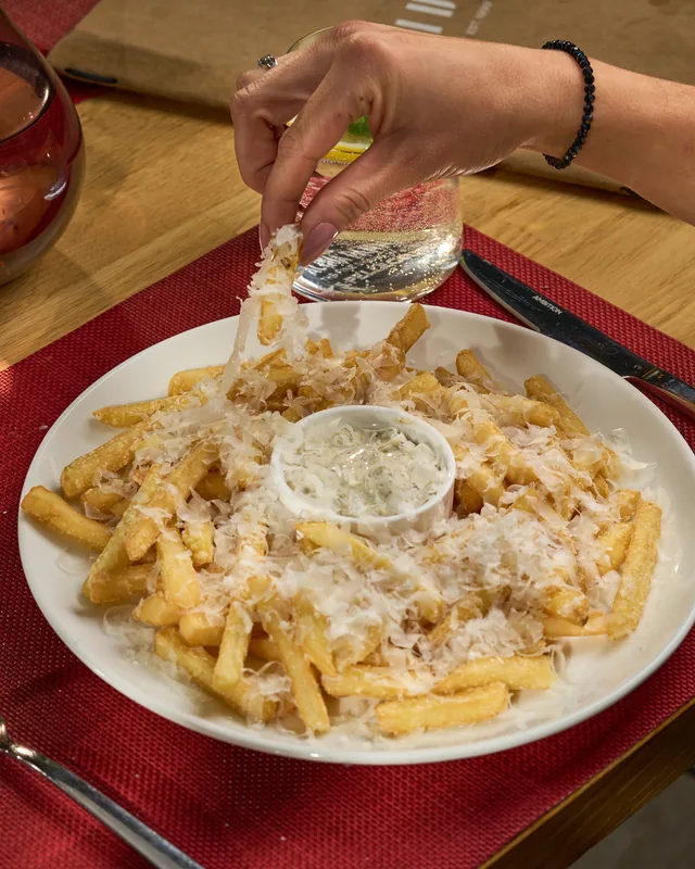 FRYTKI TRUFLOWE