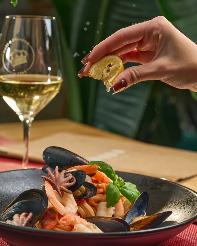 LINGUINE FRUTTI DI MARE
